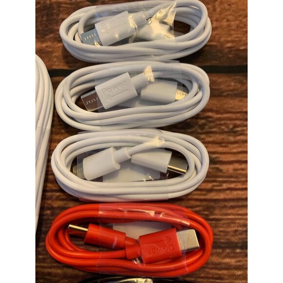 6-Pack USB Cable Set With Lightning & USB-C Connectors - White Red & Black - Picture 3 of 4